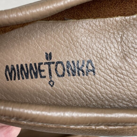 Minnetonka Moccasins Shoes Womens Size 8 Cream Leather Lace Tie Cushioned - Picture 8 of 9